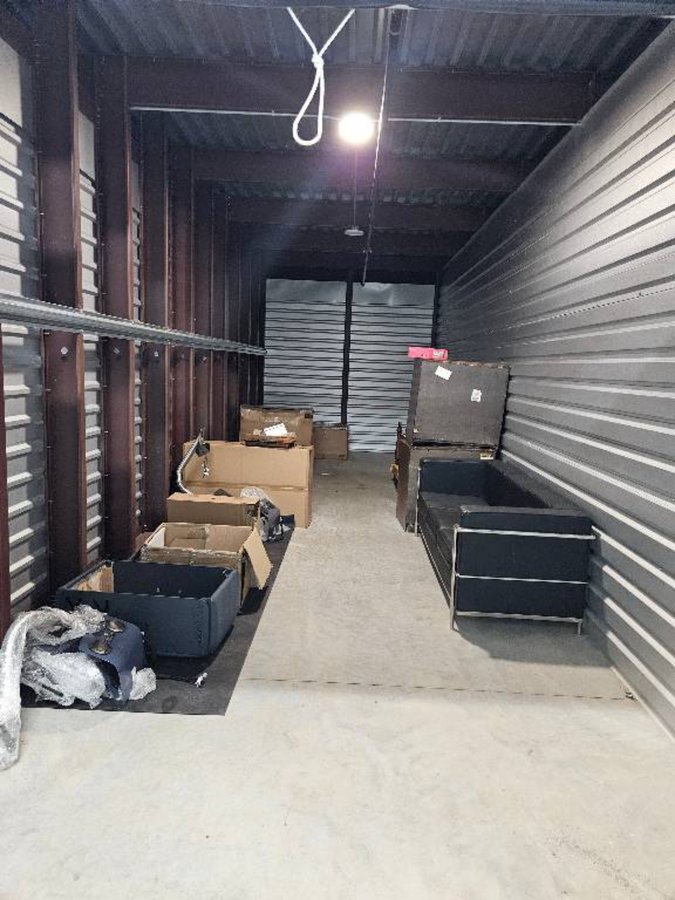 10 x 30 storage unit in Melissa, TX