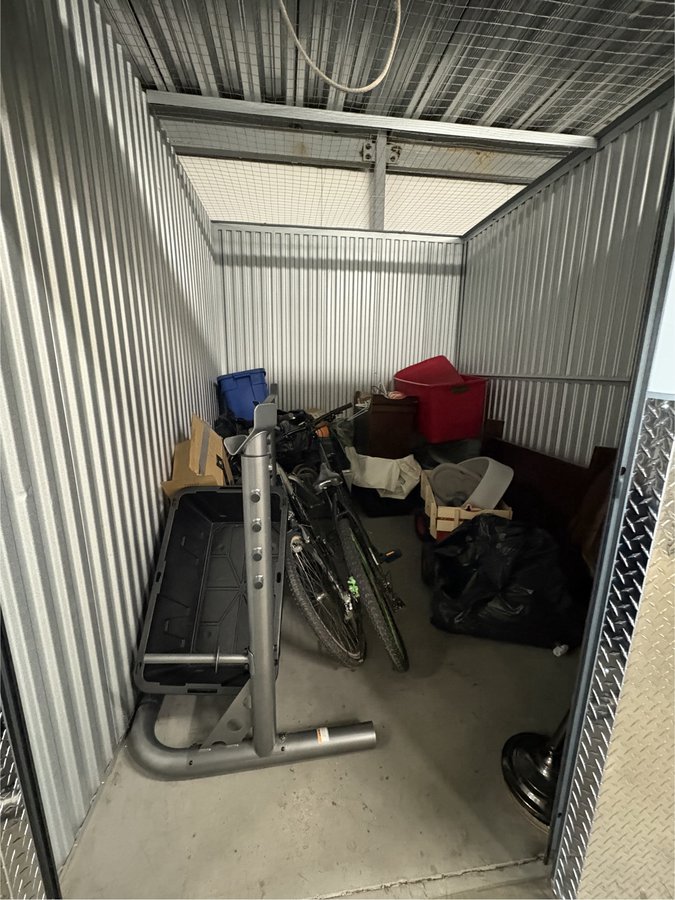 8 x 10 storage unit in Philadelphia, PA
