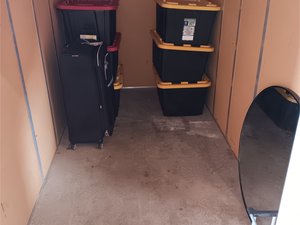 5 x 10 storage unit in Chico, CA
