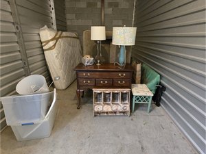 10 x 15 storage unit in Richmond, VA