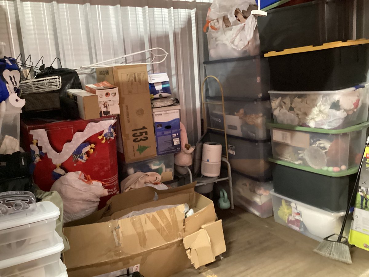 10 x 7 storage unit in Holyoke, MA