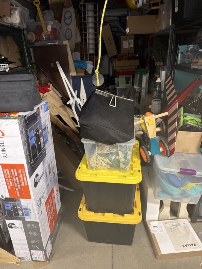 10 x 20 storage unit in Rochester Hills, MI