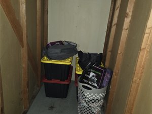 5 x 7 storage unit in Pasadena, CA