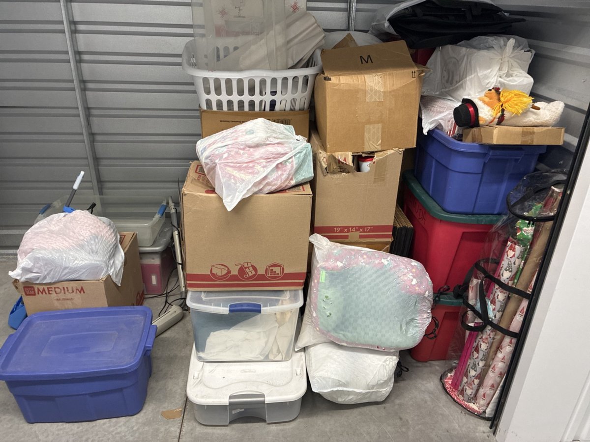 10 x 5 storage unit in Dallas, TX