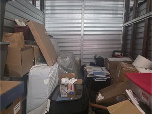 10 x 20 storage unit in Brandywine, MD