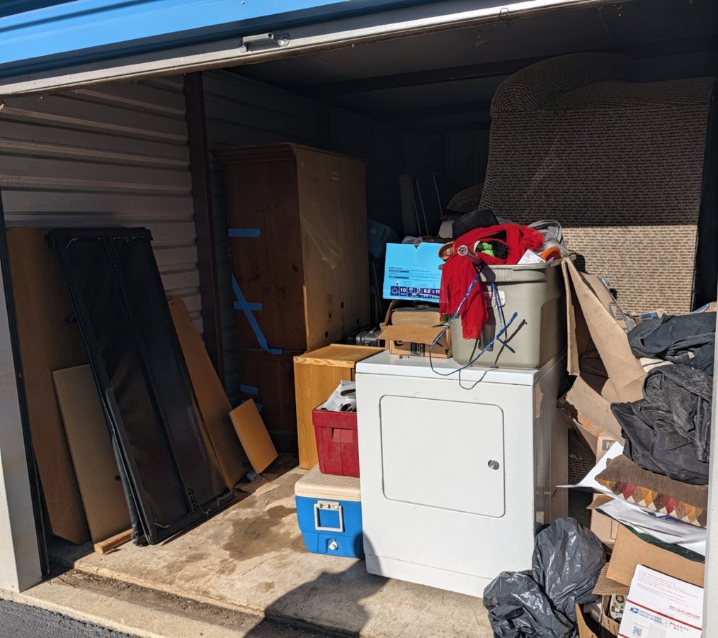 10 x 20 storage unit in Dallas, GA
