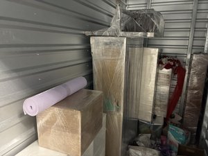 5 x 10 storage unit in Dallas, TX