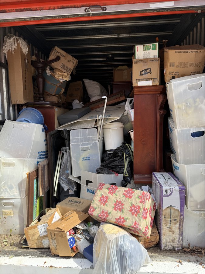 7 x 23 storage unit in Pensacola, FL