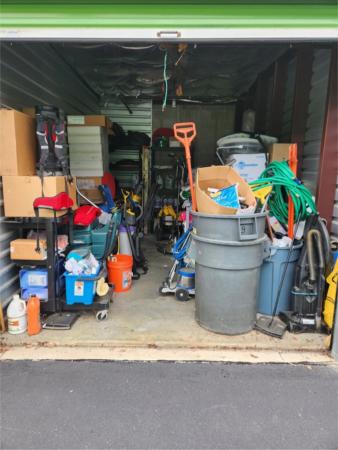 10 x 15 storage unit in Monmouth Junction, NJ