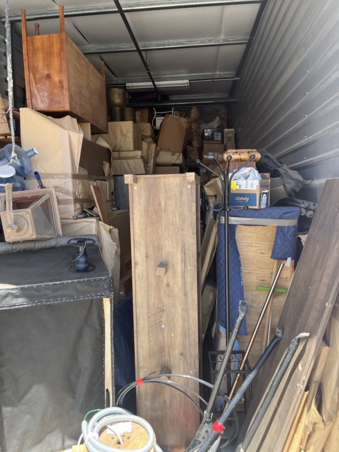 10 x 28 storage unit in Murrieta, CA