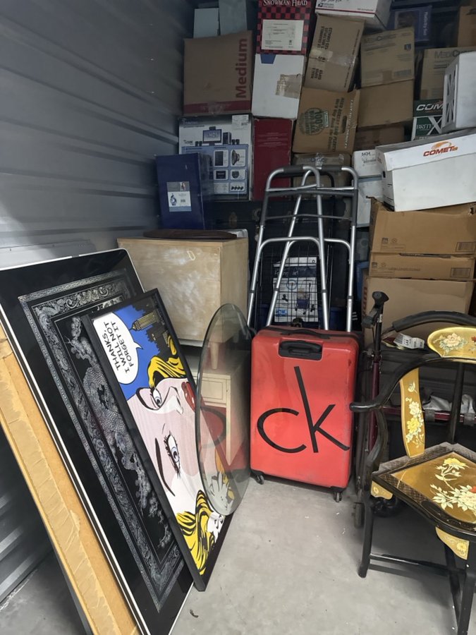 10 x 10 storage unit in Murrieta, CA