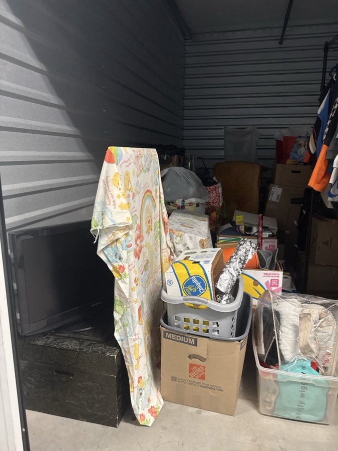 10 x 15 storage unit in Murrieta, CA