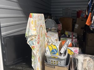 10 x 15 storage unit in Murrieta, CA