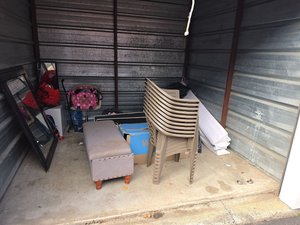 10 x 10 storage unit in Waterbury, CT