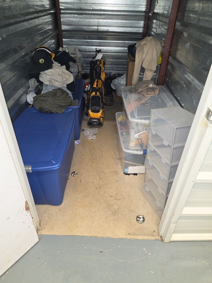 5 x 10 storage unit in Waterbury, CT