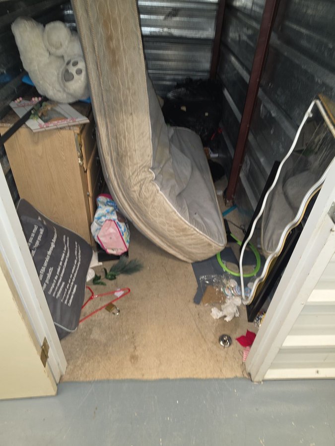 5 x 10 storage unit in Waterbury, CT