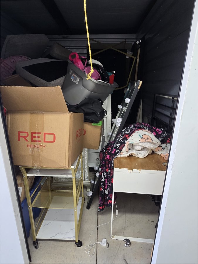 8 x 10 storage unit in Jacksonville, FL