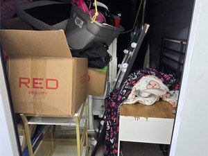 8 x 10 unit in Jacksonville