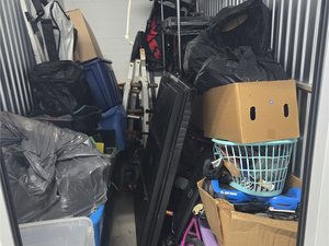 5 x 10 storage unit in Windsor Mill, MD