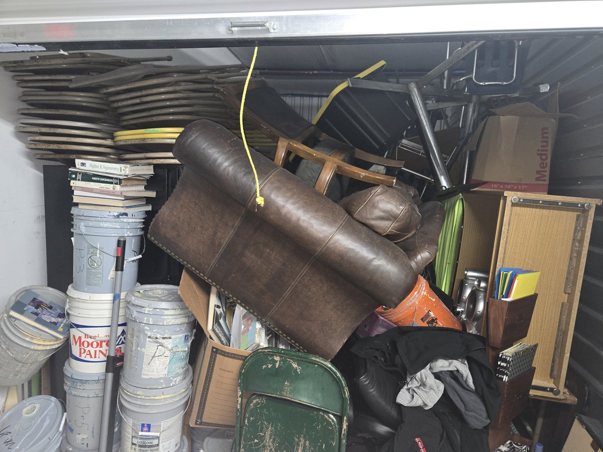 10 x 20 storage unit in Jacksonville, FL