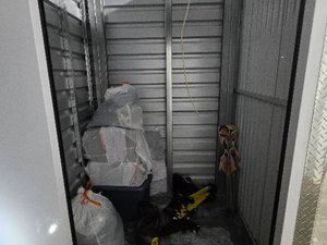 5 x 5 storage unit in Stanton, CA