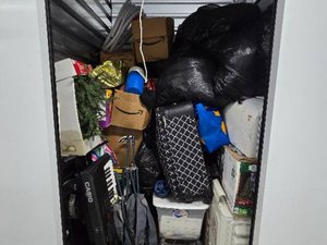 5 x 5 storage unit in Stanton, CA