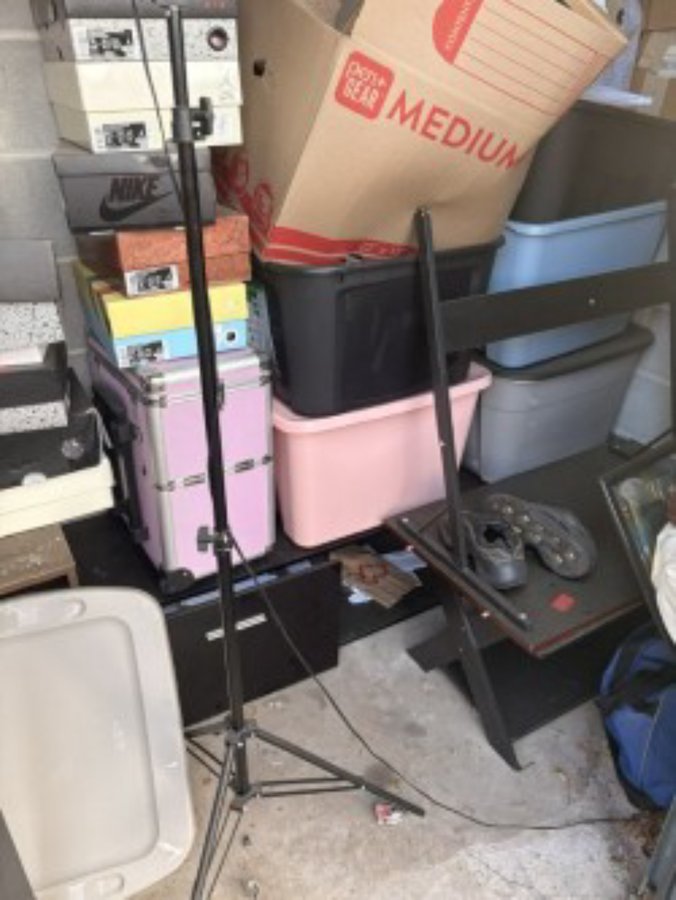 5 x 10 storage unit in Newington, CT