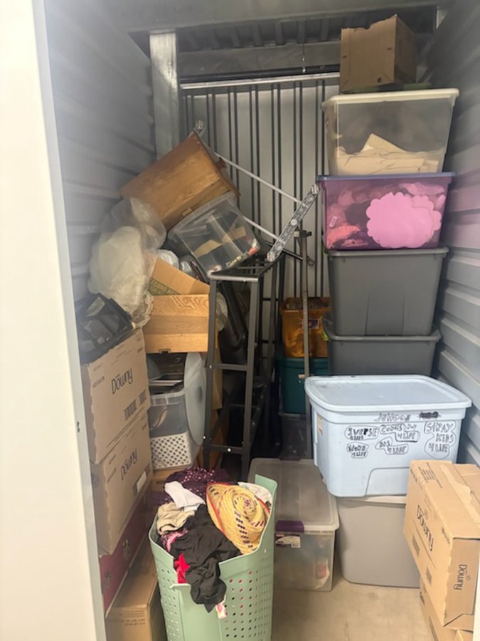 10 x 8 storage unit in Lorain, OH