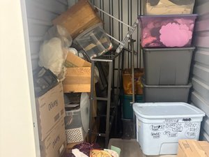 10 x 8 unit in Lorain