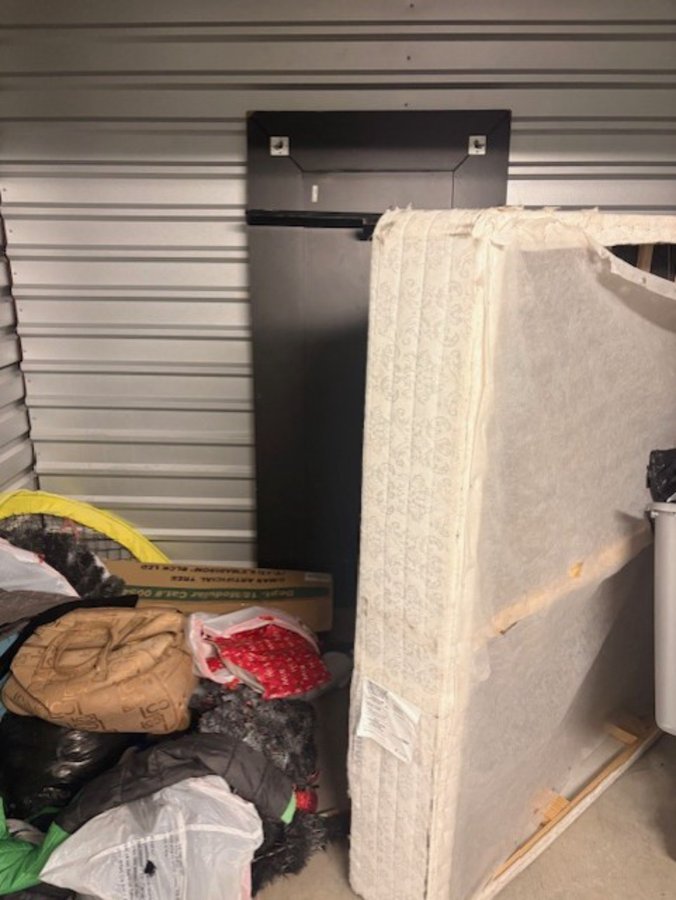 10 x 7 storage unit in Houston, TX