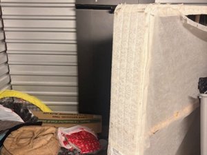 10 x 7 storage unit in Houston, TX