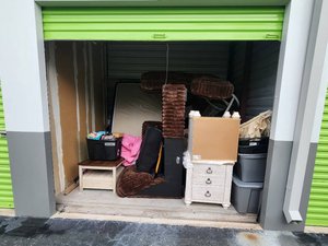 8 x 10 storage unit in Clearwater, FL
