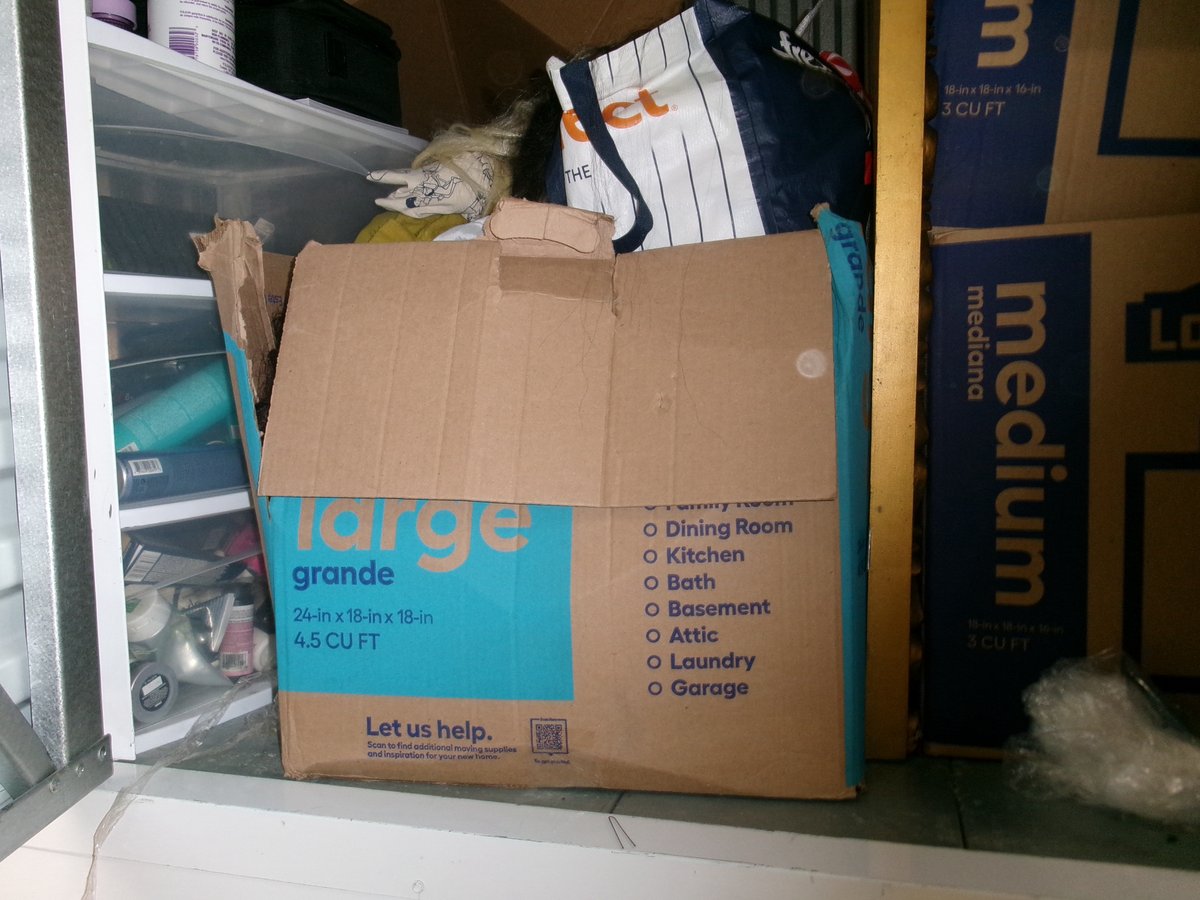 5 x 5 storage unit in Brooklyn, NY