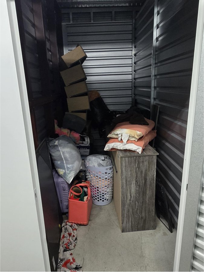 5 x 10 storage unit in Glen Burnie, MD
