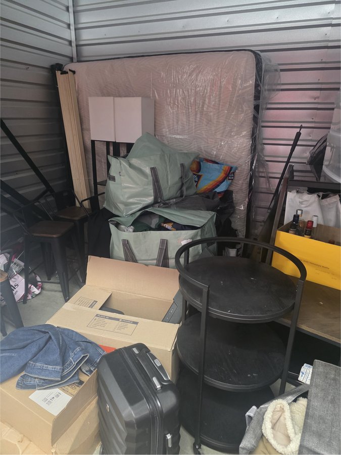 10 x 10 storage unit in Brandywine, MD