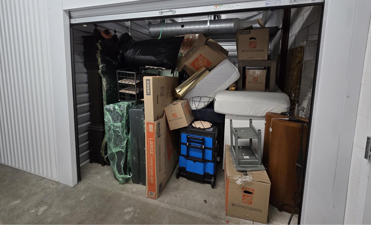 10 x 10 storage unit in Stuart, FL