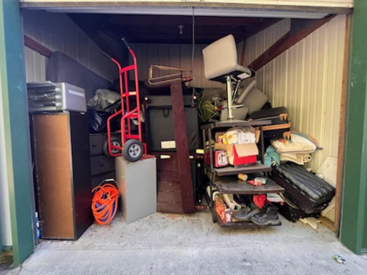 10 x 10 storage unit in Summerville, SC