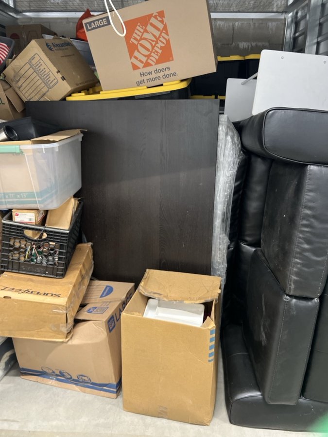 10 x 20 storage unit in Santa Fe Springs, CA