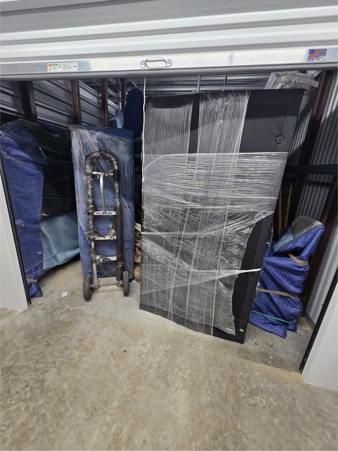 10 x 10 storage unit in Fort Myers, FL