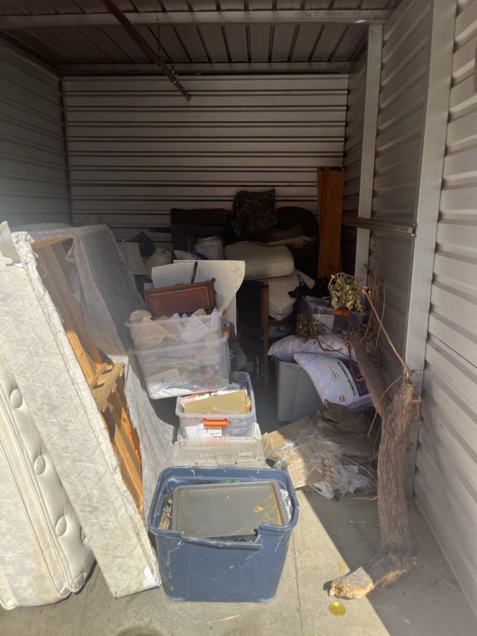 10 x 15 storage unit in Murrieta, CA