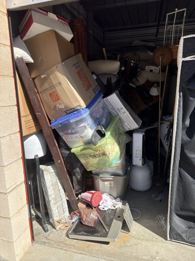 10 x 15 storage unit in Murrieta, CA