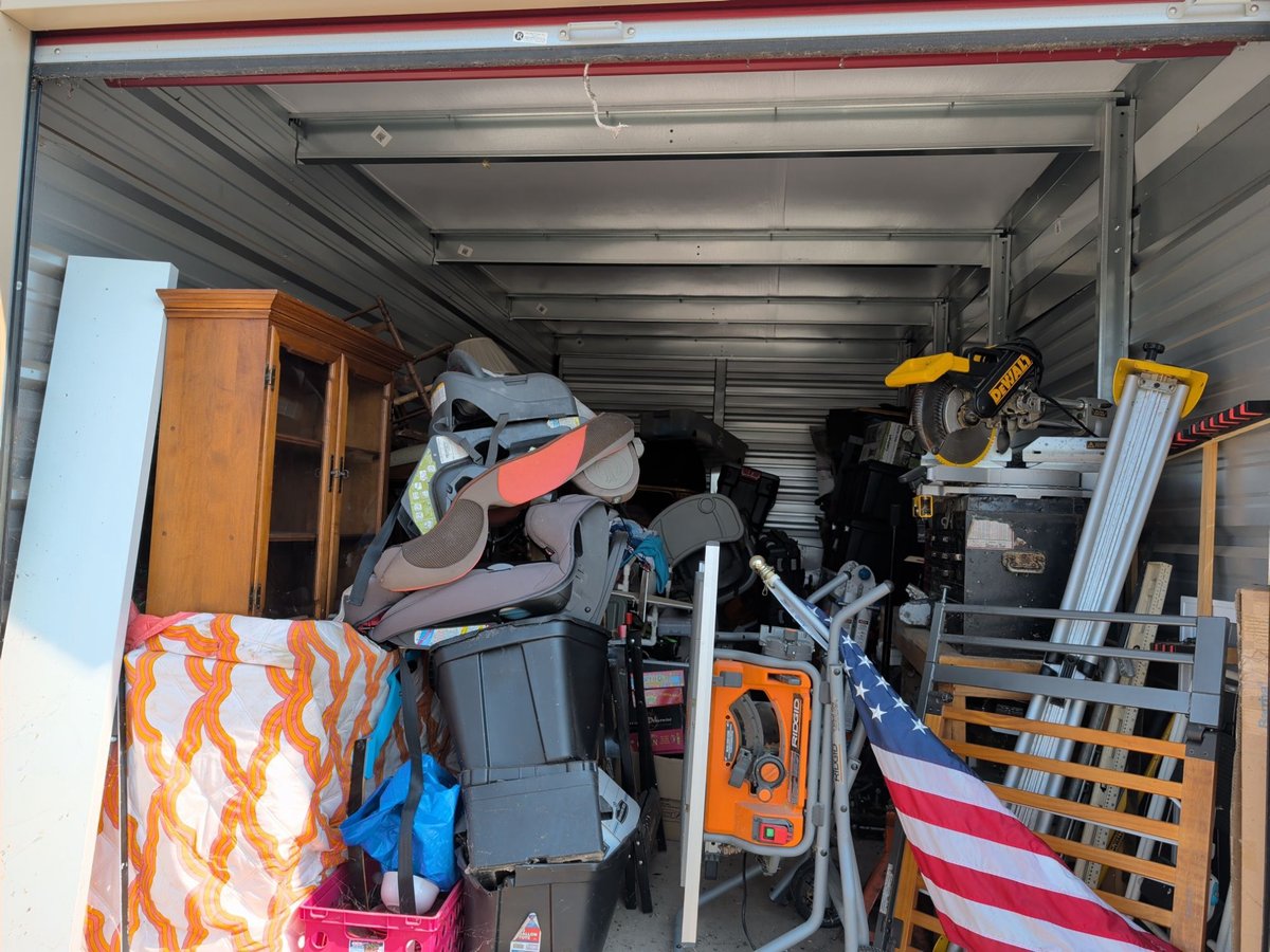 10 x 20 storage unit in Plano, IL