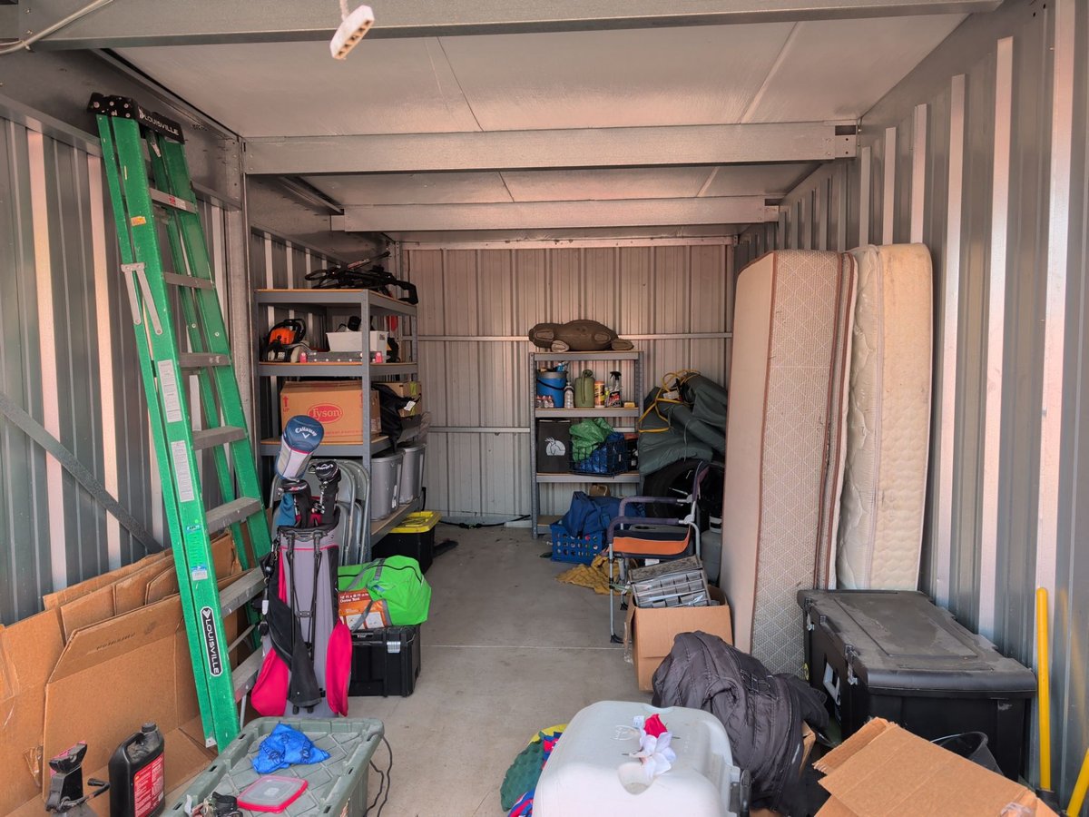 10 x 20 storage unit in Plano, IL