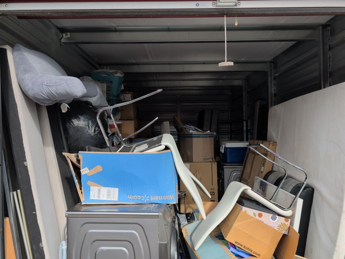 10 x 20 storage unit in Plano, IL