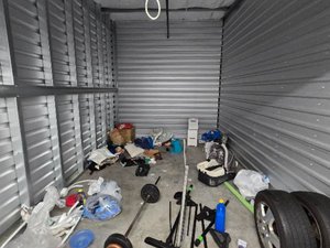 10 x 15 storage unit in Lakewood, WA