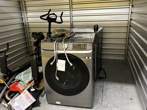 10 x 10 storage unit in Charlotte, NC