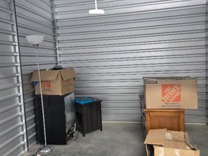 10 x 10 storage unit in Hardeeville, SC