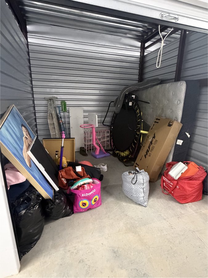10 x 10 storage unit in Atlanta, GA