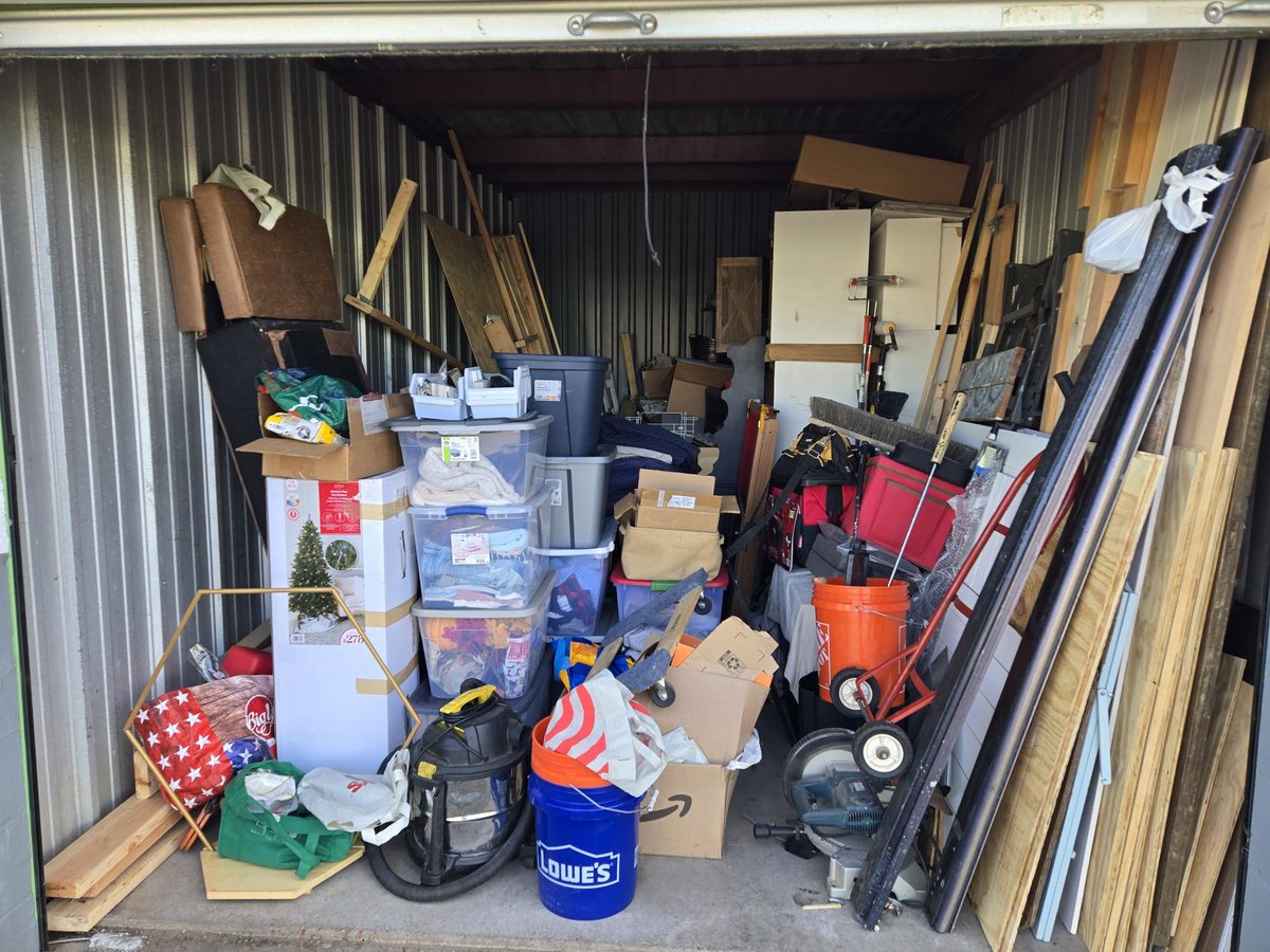 10 x 20 storage unit in Rocky Hill, CT