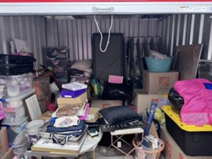 10 x 10 storage unit in Stratford, CT